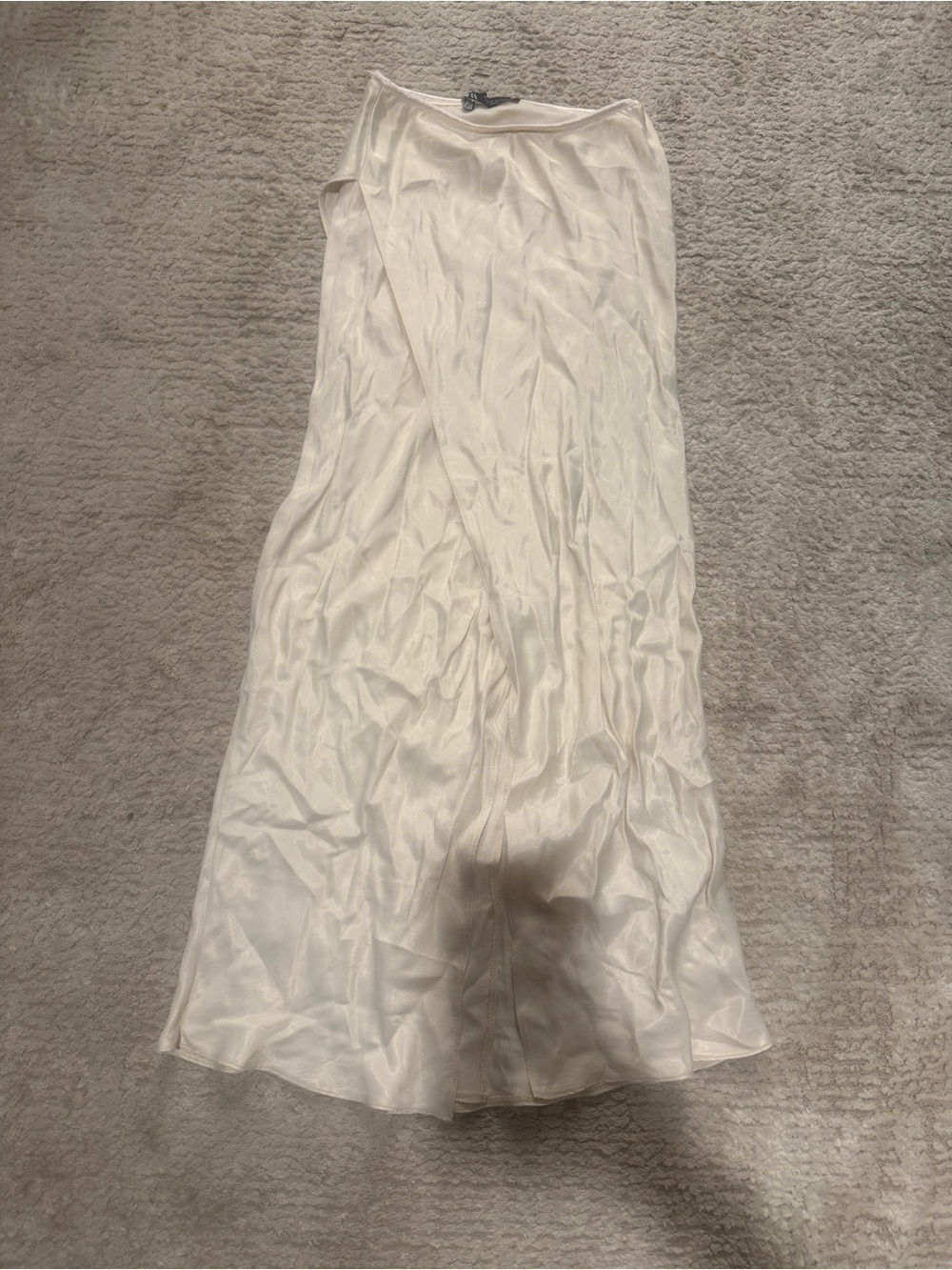 Zara NWT satin finish midi skirt - Picture 4 of 7